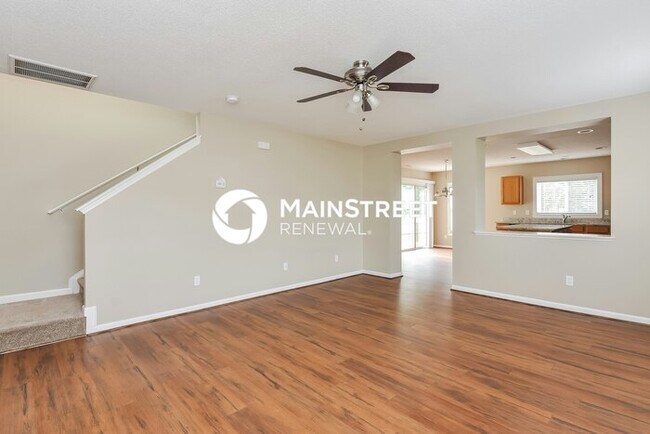 Photo - 3 Bedroom Pet-Friendly Home in Raleigh, NC with Main Street Renewal