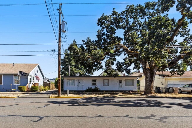 Photo - Charming 2 bedroom duplex