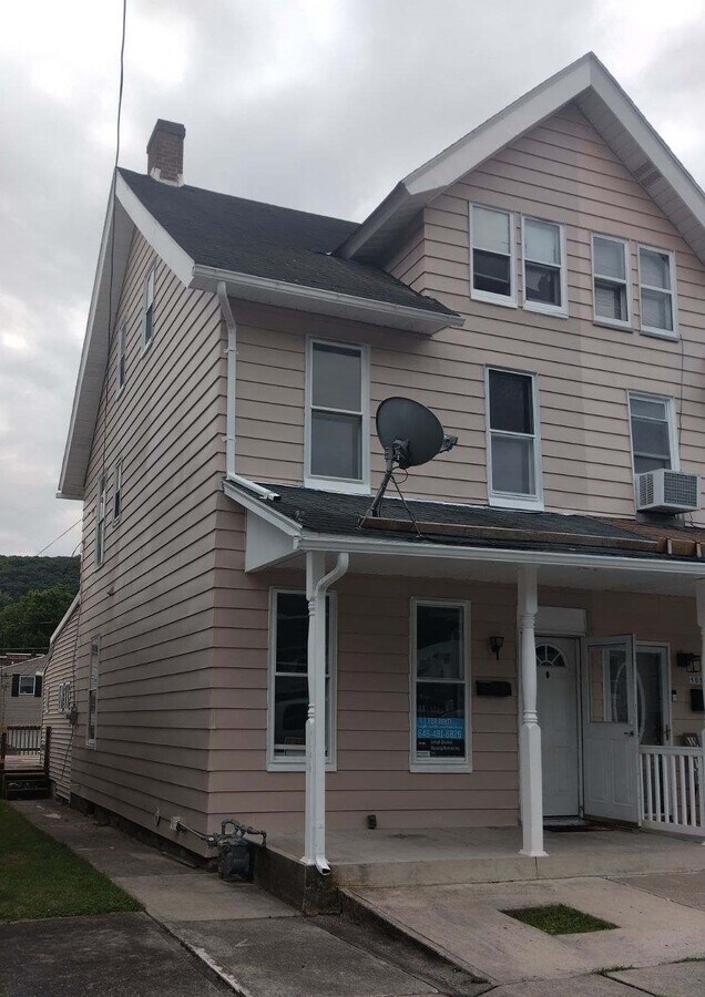 Photo - 1014 Seneca St