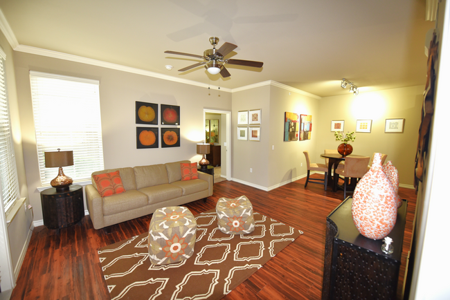 Building Photo - Encore Landing Apartment Homes
