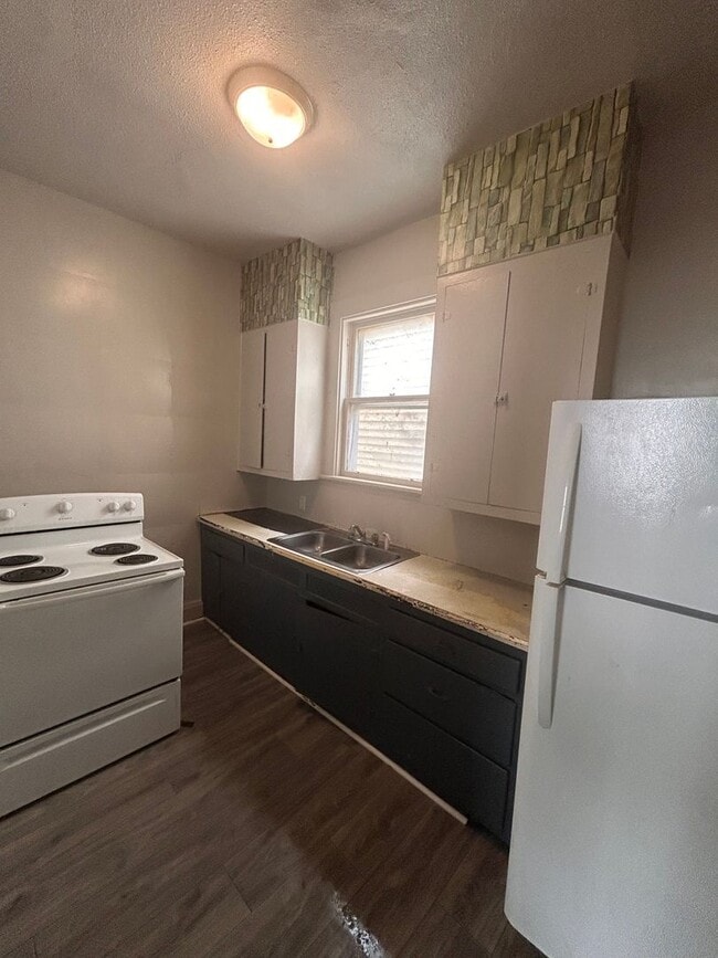 Photo - 308 W Creighton Ave Unit 308 W Creighton