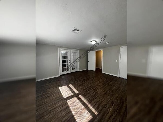 Photo - 4709 Meench Dr