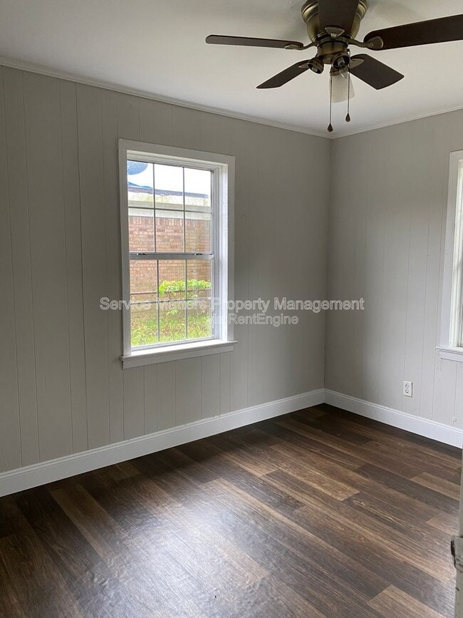Photo - 3213 N Guillemard St