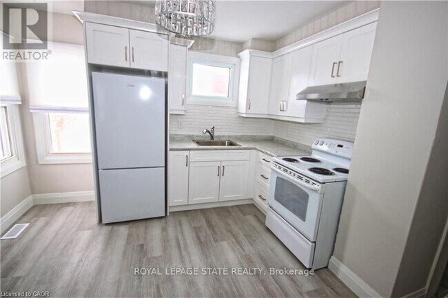 Photo - 1356 Upper Wellington St