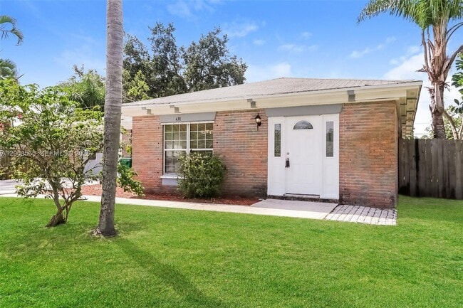 Photo - 438 SE Streamlet Ave