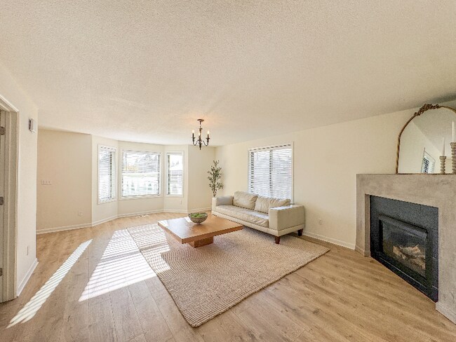 Photo - 12502 NE 19th St