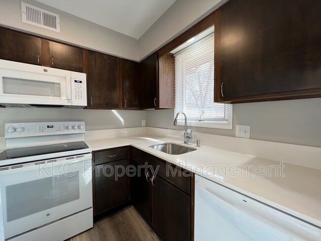 Photo - 3805 Maquoketa Dr