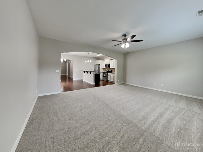 Photo - 930 Corvus Ct