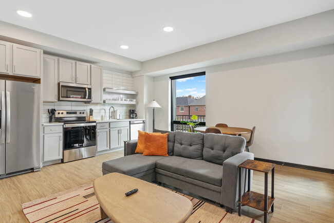 Building Photo - 423 E Michigan St Unit ID1032098P Rental