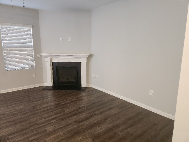 Photo - 401 Durants Neck Ln