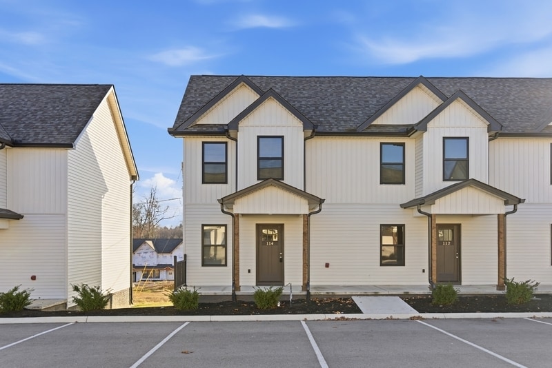 Delaney Way- 114 - Delaney Way- 114