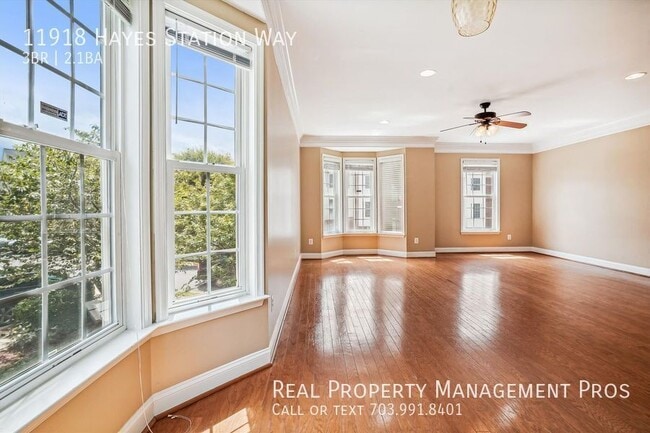 Photo - 11918 Hayes Station Way