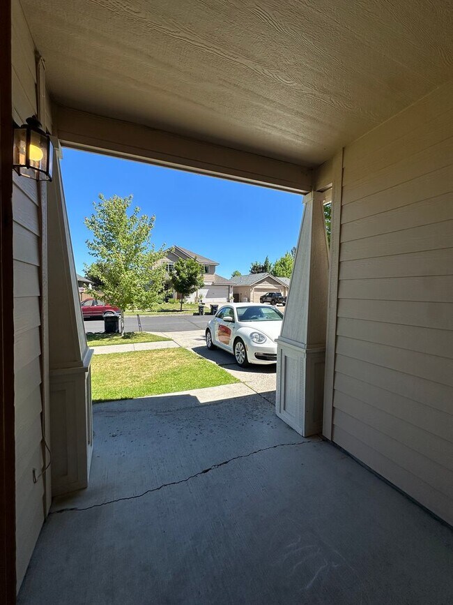 Photo - Beautiful home in SE Bend near Jewell Elementary!