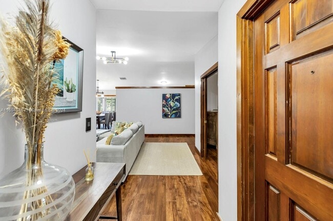 Photo - 815 Caraway Ct