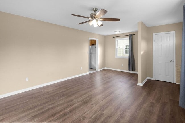 Photo - 3 Bed 1 Bath Home for Rent in Hampton!