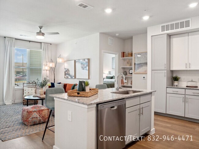 Photo - 8 Weeks Free Rent + Up to $1,000 GC! Unidad AVL2