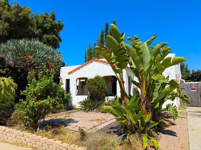 Building Photo - Welcome to this charming home in Ocean Beach!