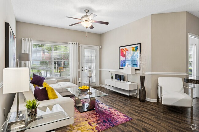 2BR, 2BA - 1,076SF - Living Room - The Park at Castleton