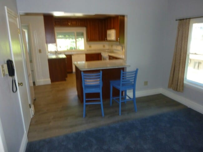Photo - 2939 Newton St
