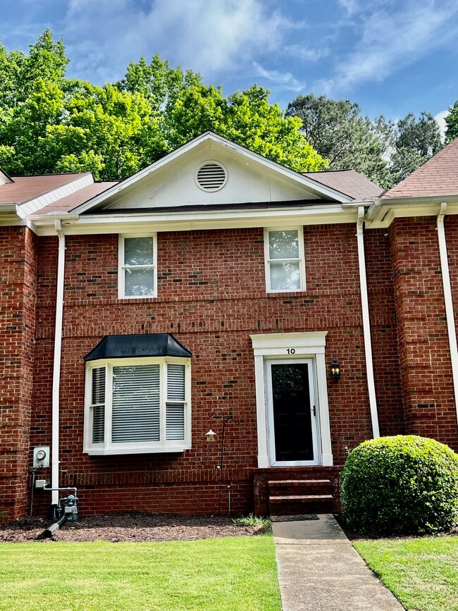 Photo - 10 Huntington Place Dr Townhome