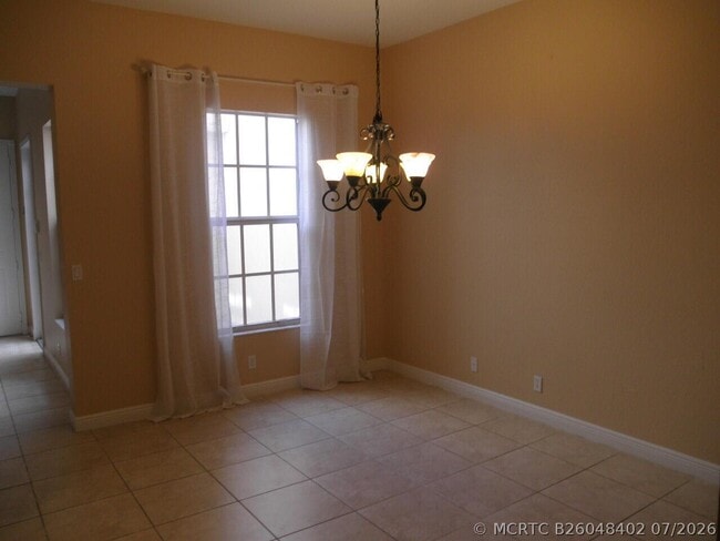 Photo - 810 NW 82nd Pl