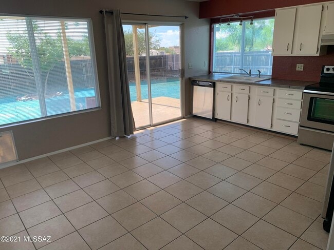 Photo - 2602 S Black Moon Dr
