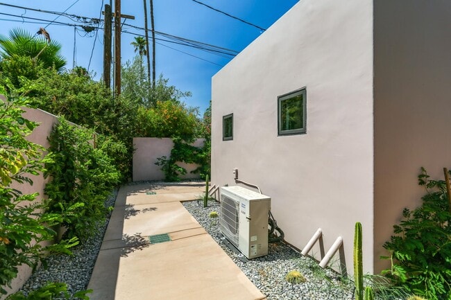 133 Ocotillo Ave Unit 1