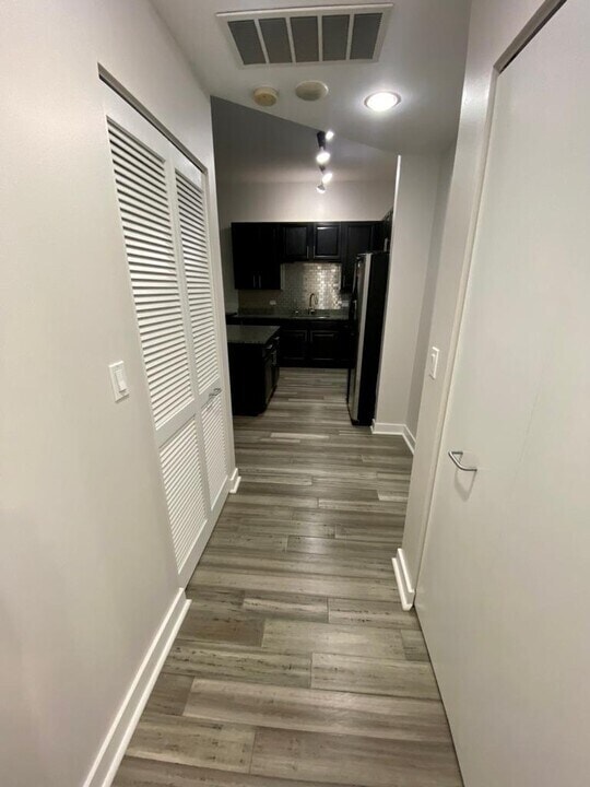 Photo - 901 W Madison St Unit 912
