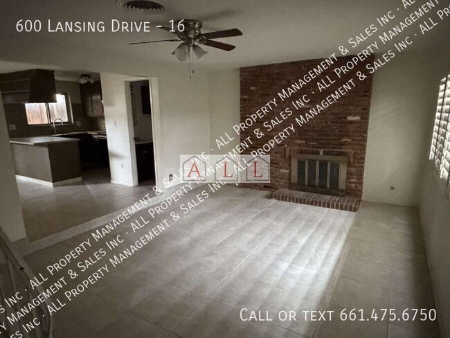 Photo - 600 Lansing Dr