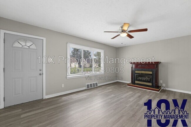 561 S Everett Ave