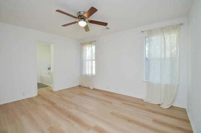 Photo - 4827 Rustic Field Ln