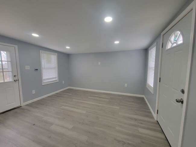 Photo - 2BR/1BA Fully Remodeled