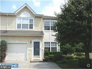 Building Photo - 35 Versailles Blvd Rental
