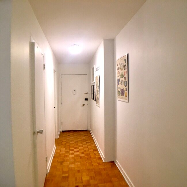 Photo - 226 W Rittenhouse Sq Unidad Dorchester Building 12th