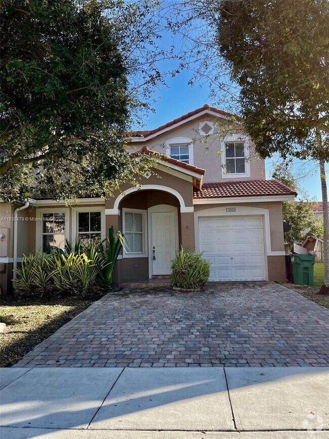 Building Photo - 13850 SW 274th Terrace Rental