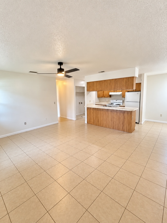 Photo - 38309 A Ave