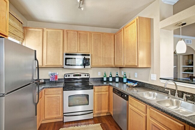 Building Photo - The Palms at Briarwood Rental