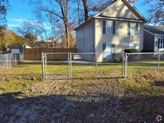 Building Photo - 4013 Churchman Ave Rental