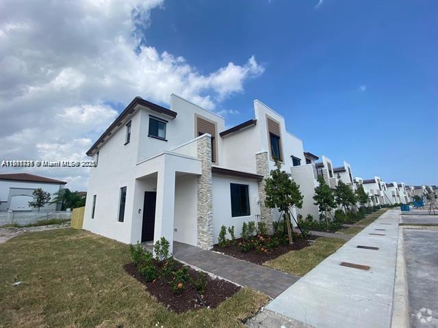 Building Photo - 575 NE 208th Terrace Rental