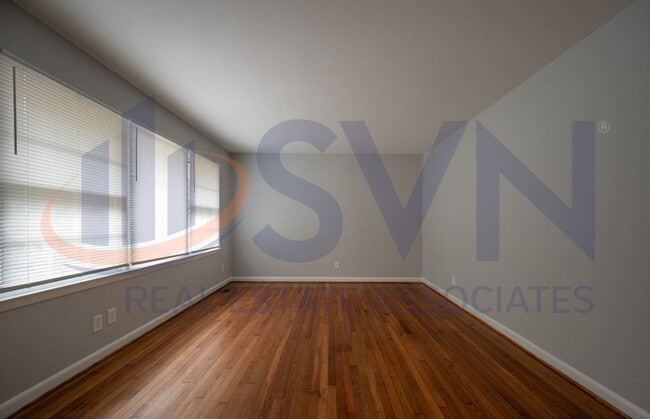 Photo - Refreshed 3 Bedroom / 2.5 Bath Ranch Style Home in Parkwood Neighborhood!