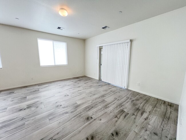 1735 Pinon Dr