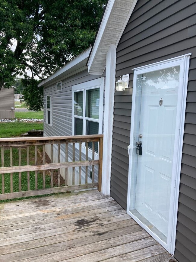 Photo - University Estates 21