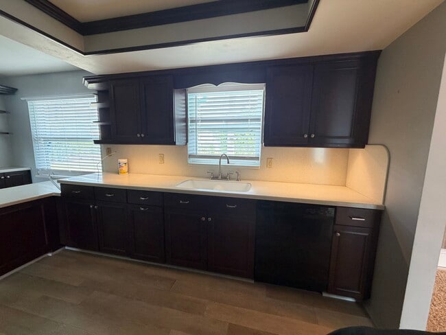 Cocina - 3599 17th Ave N