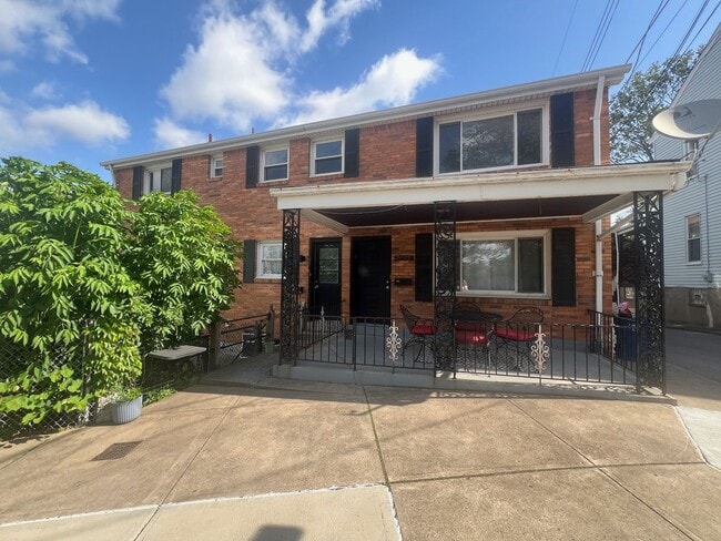 Photo - 5165 Stanton Ave Unit 2