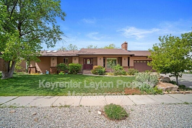 Photo - 751 Highland Blvd House