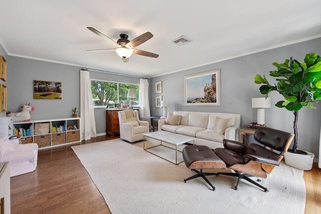 Photo - 2609 Friar Tuck Ln