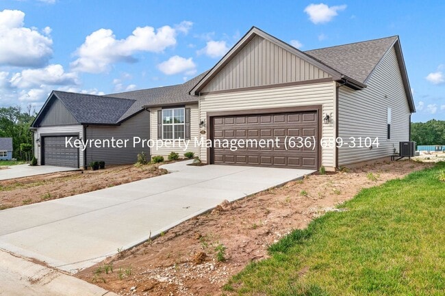 Photo - Spacious 3BR Home with Open Floor Plan, Walk-In Closet & Patio