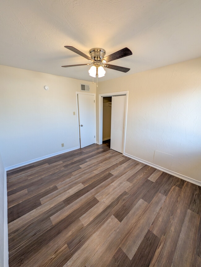 Photo - 3524 Mobile Ave