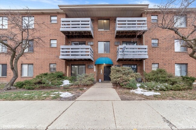 Building Photo - 1225 N Winslowe Dr Unit 101