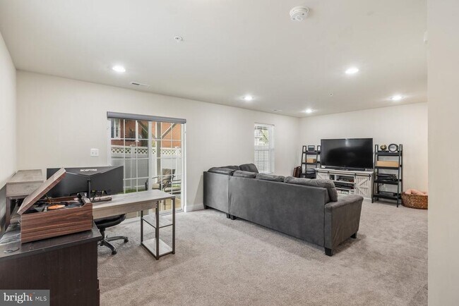 Photo - 15200 Richard Bowie Ln